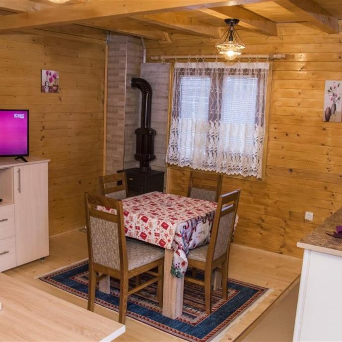 Tamara - Brvnara Za Odmor Holiday home